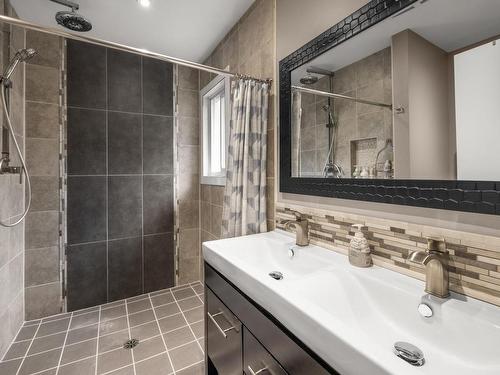 572 Westwind Dr, Langford, BC - Indoor Photo Showing Bathroom