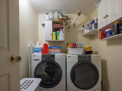 6234 Mystic Way, Nanaimo, BC - Indoor Photo Showing Laundry Room