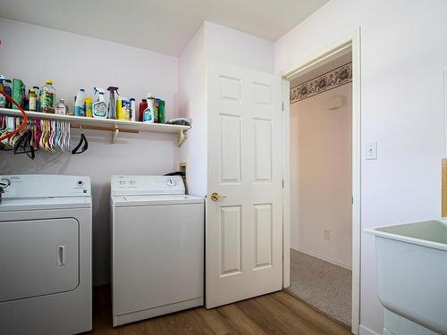 5947 Cathedral Cres, Nanaimo, BC - Indoor Photo Showing Laundry Room