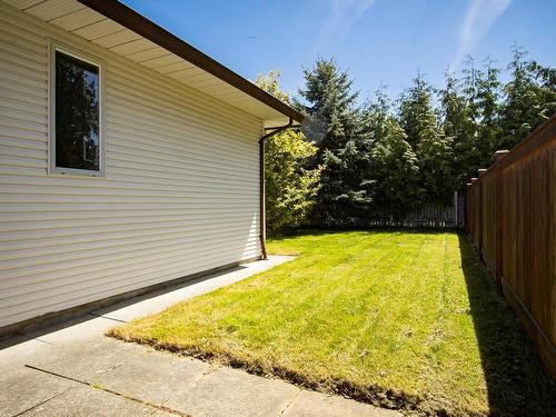 5947 Cathedral Cres, Nanaimo, BC - Outdoor With Exterior
