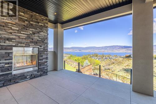 5624 Mountainside Drive, Kelowna, BC -  With Fireplace With Exterior