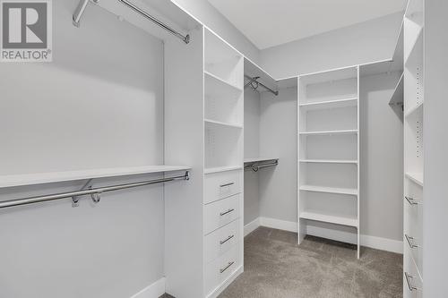 5624 Mountainside Drive, Kelowna, BC - Indoor With Storage