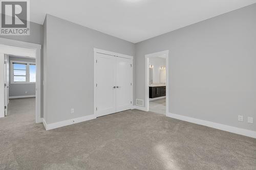 5624 Mountainside Drive, Kelowna, BC - Indoor Photo Showing Other Room