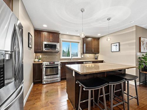 2084 Morello Pl, Courtenay, BC - Indoor Photo Showing Kitchen With Upgraded Kitchen