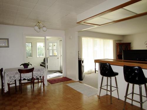833 Portage Avenue N, Fort Frances, ON - Indoor Photo Showing Dining Room