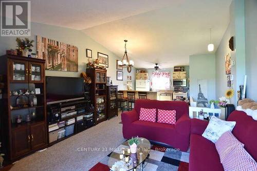 171 Escarpment Crescent, Collingwood, ON - Indoor Photo Showing Living Room