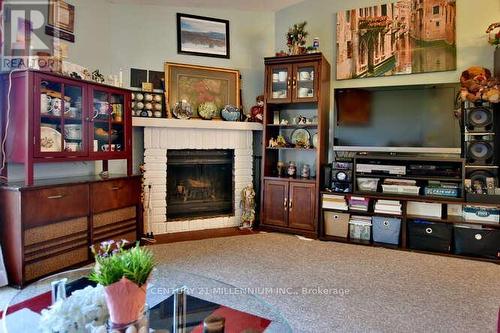 171 Escarpment Crescent, Collingwood, ON - Indoor With Fireplace
