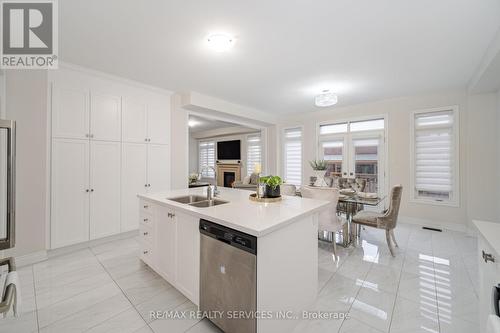 9 Gold Creek Street, Vaughan, ON - Indoor Photo Showing Kitchen With Double Sink