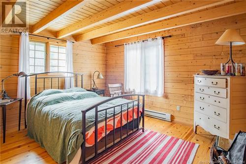 274 Fundy Drive, Wilsons Beach, NB - Indoor Photo Showing Bedroom