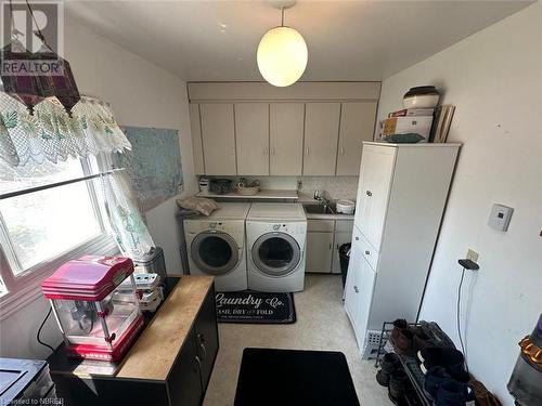25 Queen Street, Sturgeon Falls, ON - Indoor Photo Showing Laundry Room