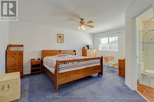 79 Antique Drive, Richmond Hill, ON - Indoor Photo Showing Bedroom