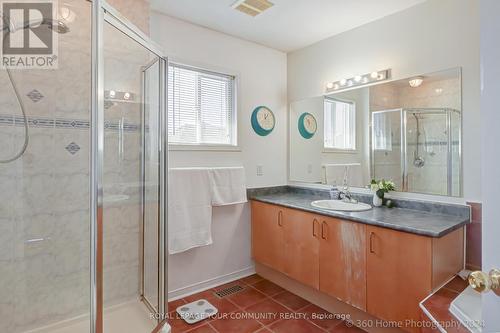 79 Antique Drive, Richmond Hill, ON - Indoor Photo Showing Bathroom