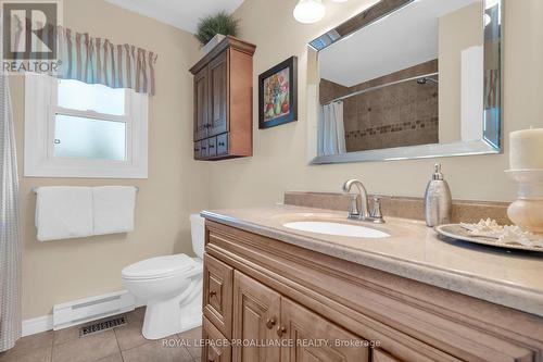 13722 Highway 41, Addington Highlands, ON - Indoor Photo Showing Bathroom