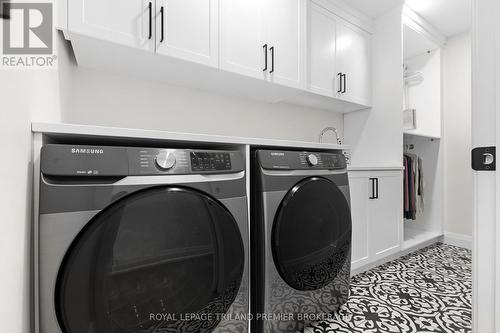 975 Riverbend Road, London, ON - Indoor Photo Showing Laundry Room