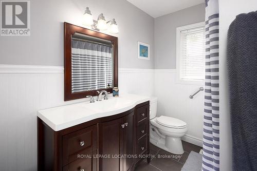 411 St Vincent Street N, Meaford, ON - Indoor Photo Showing Bathroom