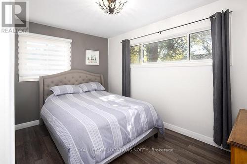 411 St Vincent Street N, Meaford, ON - Indoor Photo Showing Bedroom
