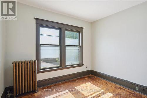 76 Spadina Avenue, Hamilton (Gibson), ON - Indoor Photo Showing Other Room