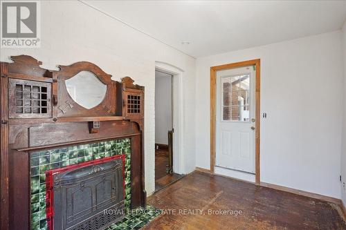 76 Spadina Avenue, Hamilton, ON - Indoor Photo Showing Other Room