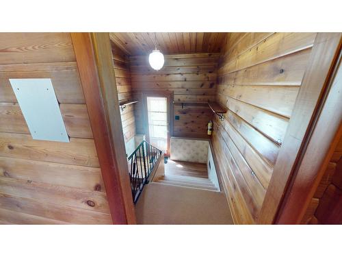 713 27Th Avenue S, Cranbrook, BC - Indoor Photo Showing Other Room