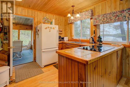 9 Underside Lane, South Frontenac, ON - Indoor Photo Showing Kitchen With Double Sink