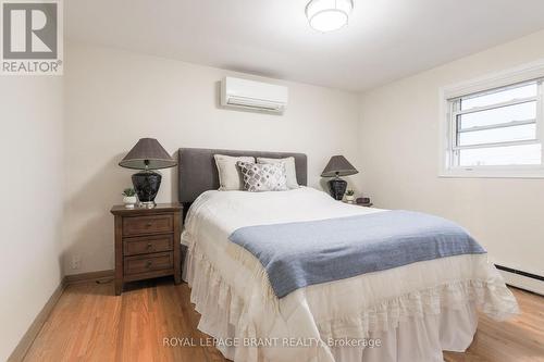 36 Mohawk Drive, St. Catharines, ON - Indoor Photo Showing Bedroom