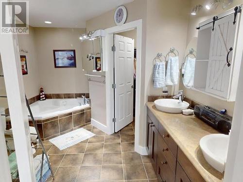 7204 Toba Street, Powell River, BC - Indoor Photo Showing Bathroom