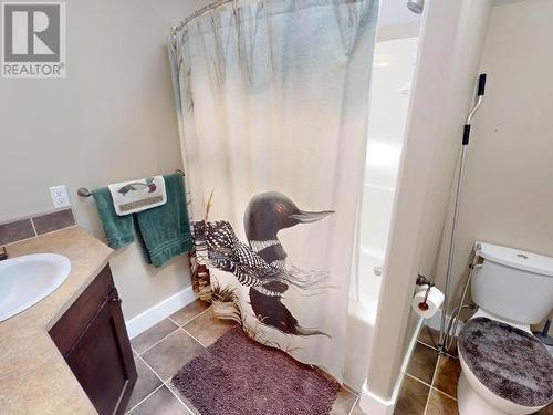 7204 Toba Street, Powell River, BC - Indoor Photo Showing Bathroom