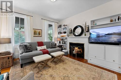 63 Thomas Street, Port Hope, ON - Indoor Photo Showing Living Room With Fireplace