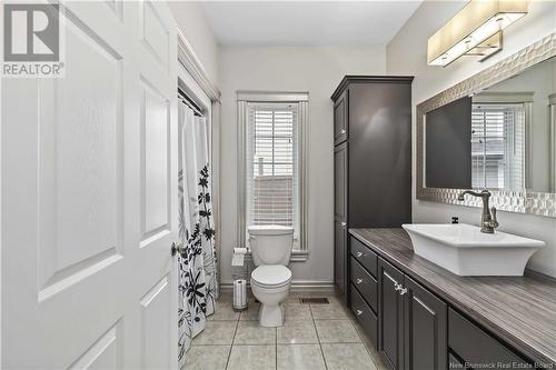 90 Maclean Court, Fredericton, NB - Indoor Photo Showing Bathroom