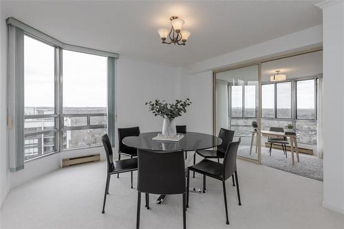 2170 Marine Drive|Unit #1901, Oakville, ON - Indoor Photo Showing Dining Room