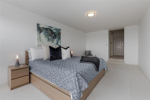 2170 Marine Drive|Unit #1901, Oakville, ON - Indoor Photo Showing Bedroom
