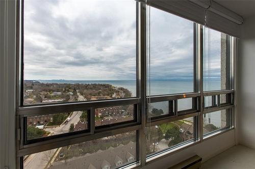 2170 Marine Drive|Unit #1901, Oakville, ON - Indoor Photo Showing Other Room With Body Of Water