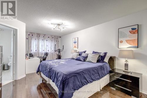 9 Big Hill Crescent, Vaughan, ON - Indoor Photo Showing Bedroom