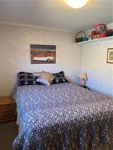 4268 Northern Avenue, Rock Lake, MB - Indoor Photo Showing Bedroom