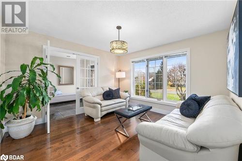 54 Parkside Road, Belleville, ON - Indoor Photo Showing Living Room