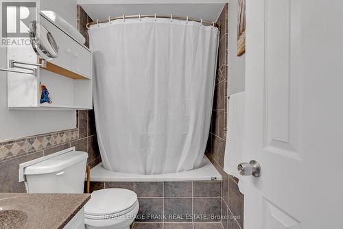 E14 - 1665 Nash Road, Clarington, ON - Indoor Photo Showing Bathroom