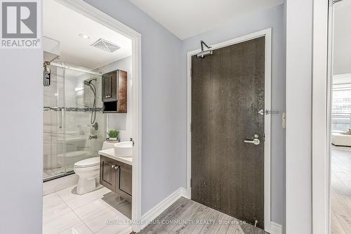 819 - 8 Telegram Mews, Toronto, ON - Indoor Photo Showing Bathroom