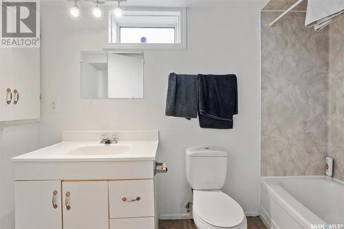114 2Nd Street S, Martensville, SK - Indoor Photo Showing Bathroom