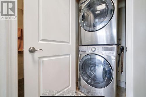 810 - 330 Rathburn Road W, Mississauga, ON - Indoor Photo Showing Laundry Room
