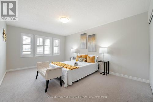 36 Andrika Court, Mississauga, ON - Indoor Photo Showing Bedroom