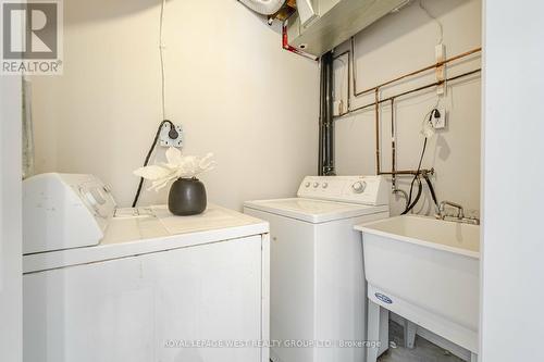 36 Andrika Court, Mississauga, ON - Indoor Photo Showing Laundry Room