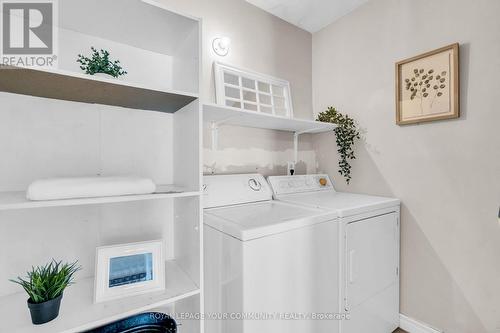 387 Adeline Drive, Georgina, ON - Indoor Photo Showing Laundry Room