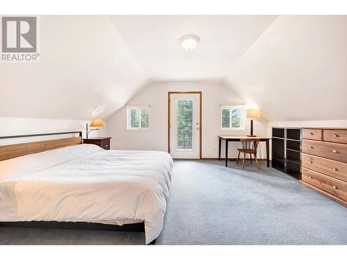 790 Spruce Street, Blue River, BC - Indoor Photo Showing Bedroom