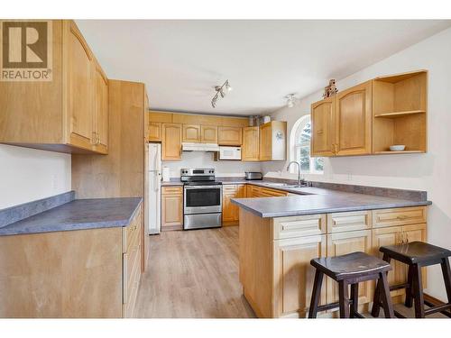 790 Spruce Street, Blue River, BC - Indoor Photo Showing Kitchen