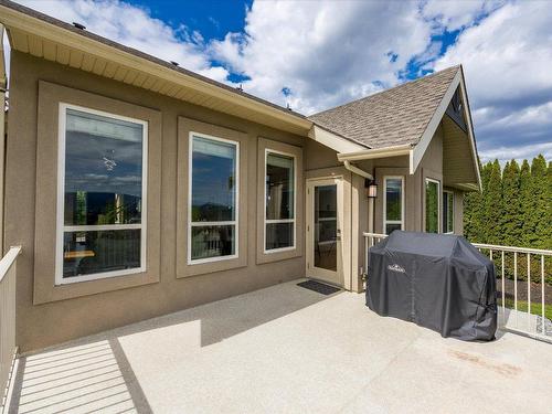 557 Harrogate Lane, Kelowna, BC - Outdoor With Deck Patio Veranda With Exterior