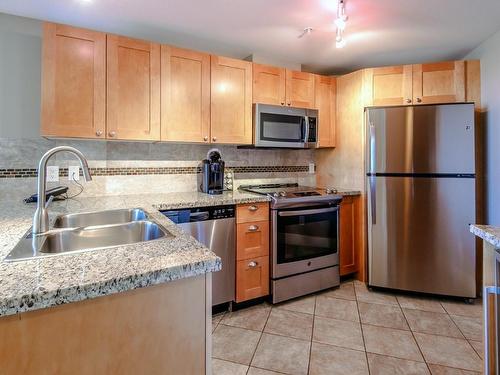 430-4205 Gellatly Road, West Kelowna, BC - Indoor Photo Showing Kitchen With Double Sink
