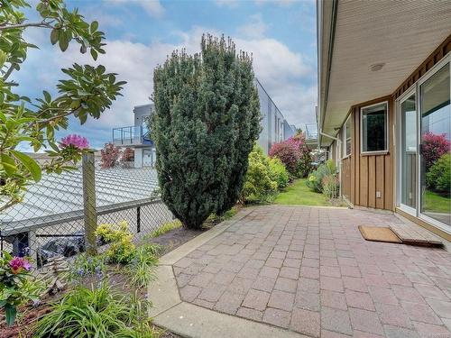 3-9675 First Ave, Sidney, BC - Outdoor With Deck Patio Veranda