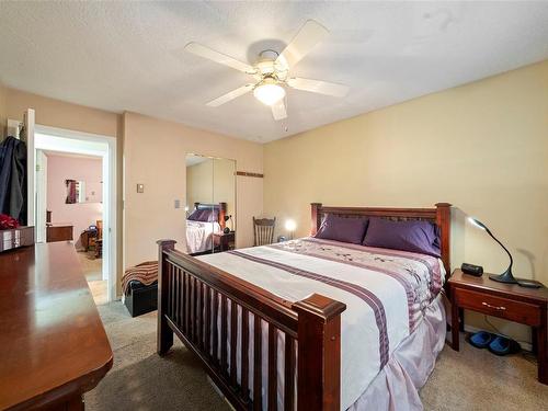 2365 Robertson Rd, Shawnigan Lake, BC - Indoor Photo Showing Bedroom