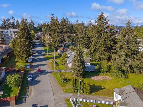 2766/2768-2770 / 2774 Grainger Rd, Langford, BC 