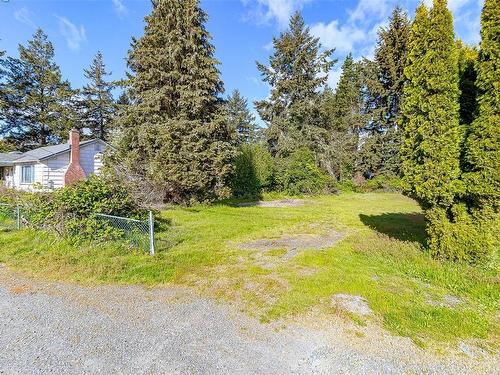 2766/2768-2770 / 2774 Grainger Rd, Langford, BC 